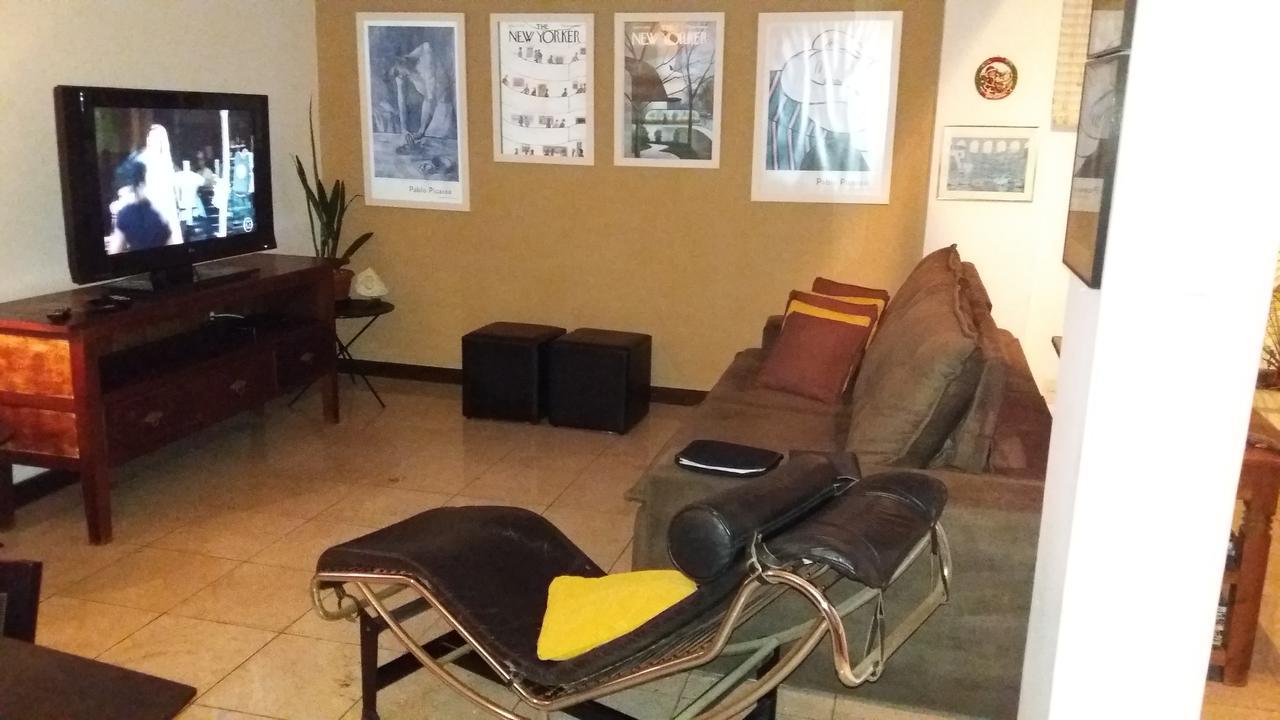 Apto. Confortavel Em Copacabana Apartment